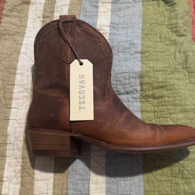 New Tacovas Boots
$300 