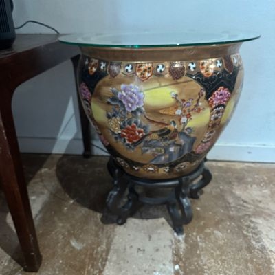 XL Koi Pot
600