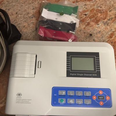 EKG Machine/ Bag
$200