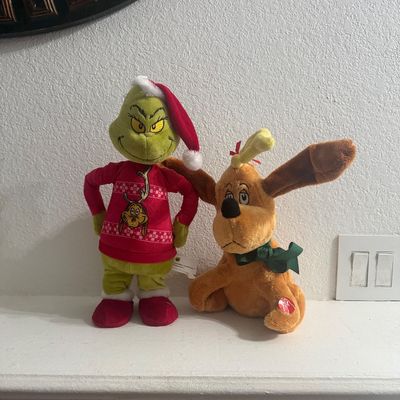 Dancing Grinch and dancing Friend
$ 160
