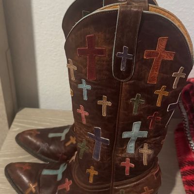 Old Gringo Boots 9.5
$400
