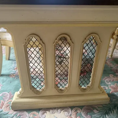 Dining room table  - legs