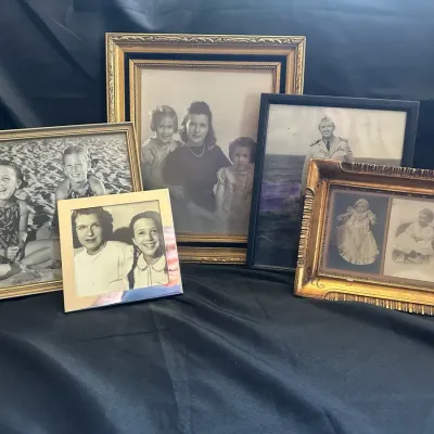 Vintage Framed Black & White Family Portraits & Photographs (5)