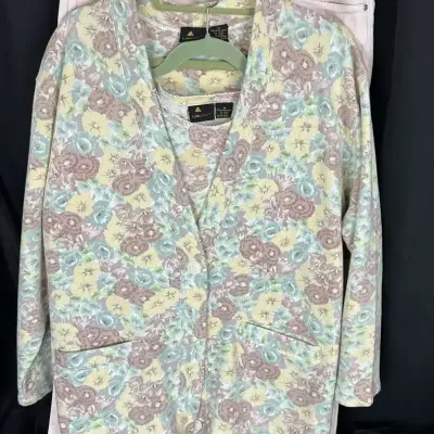 Lizsport Floral Sweatshirts and NYDJ Pink Ankle Jeans