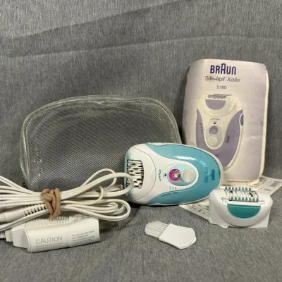 Silk-Épil Xelle 5180 Epilator Kit with Attachments and Case by Braun 