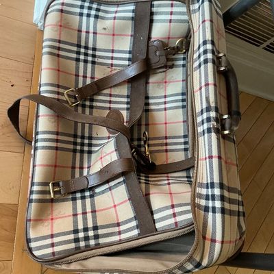 Sale Photo Thumbnail #81: Burberry