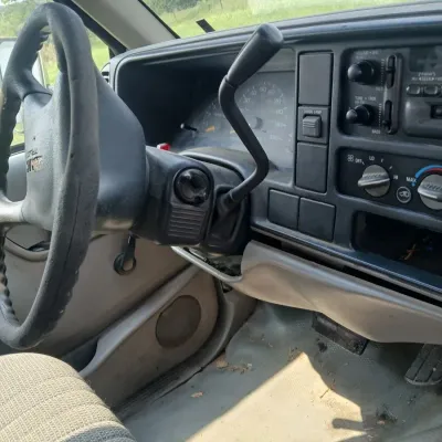 Sale Photo Thumbnail #10: 1998 Chevrolet C3500 flatbed truck 