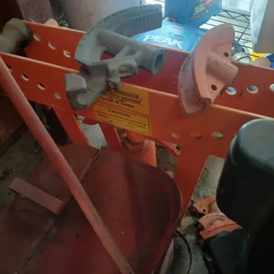 Sale Photo Thumbnail #92: Pipe bender
