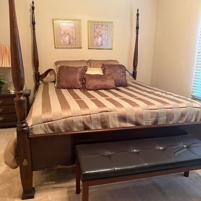 Traditional King Size Four- Poster Bed Frame(with bedding and Pillows.