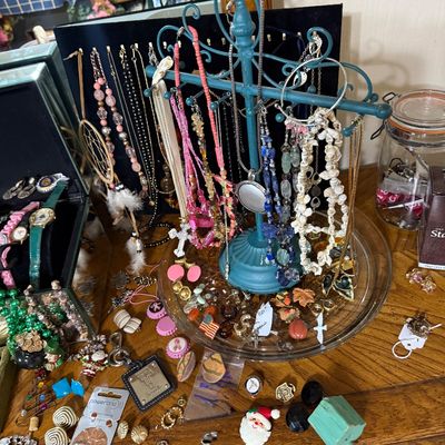 Sale Photo Thumbnail #136