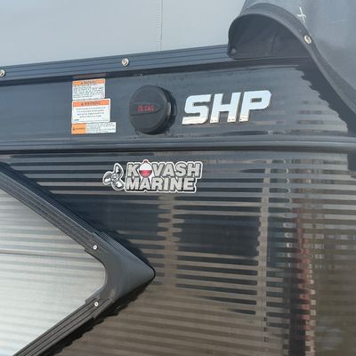 Sale Photo Thumbnail #16: 1-MUST SEE!! - 2020 Manitou Encore Pontoon - Tritoon
23’ Long!!
Comes with trailer and cover!!
VERY LOW HOURS AND MILES!!
73 Hours and 423 miles!!
Mechanical Canopy!!
KICKER Sound System!!
GARMIN Display!!
Tritoon!!
250 HP Fourstroke Suzuki Motor!!
Inte