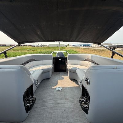 Sale Photo Thumbnail #57: 1-MUST SEE!! - 2020 Manitou Encore Pontoon - Tritoon
23’ Long!!
Comes with trailer and cover!!
VERY LOW HOURS AND MILES!!
73 Hours and 423 miles!!
Mechanical Canopy!!
KICKER Sound System!!
GARMIN Display!!
Tritoon!!
250 HP Fourstroke Suzuki Motor!!
Inte