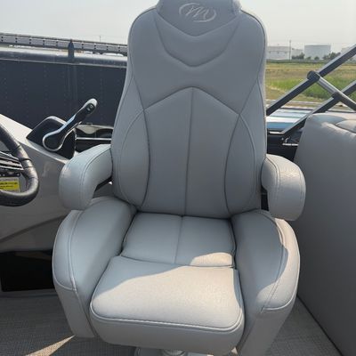 Sale Photo Thumbnail #39: 1-MUST SEE!! - 2020 Manitou Encore Pontoon - Tritoon
23’ Long!!
Comes with trailer and cover!!
VERY LOW HOURS AND MILES!!
73 Hours and 423 miles!!
Mechanical Canopy!!
KICKER Sound System!!
GARMIN Display!!
Tritoon!!
250 HP Fourstroke Suzuki Motor!!
Inte