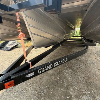 Sale Photo Thumbnail #20: 1-MUST SEE!! - 2020 Manitou Encore Pontoon - Tritoon
23’ Long!!
Comes with trailer and cover!!
VERY LOW HOURS AND MILES!!
73 Hours and 423 miles!!
Mechanical Canopy!!
KICKER Sound System!!
GARMIN Display!!
Tritoon!!
250 HP Fourstroke Suzuki Motor!!
Inte