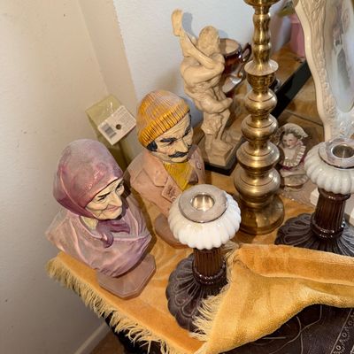 Sale Photo Thumbnail #159