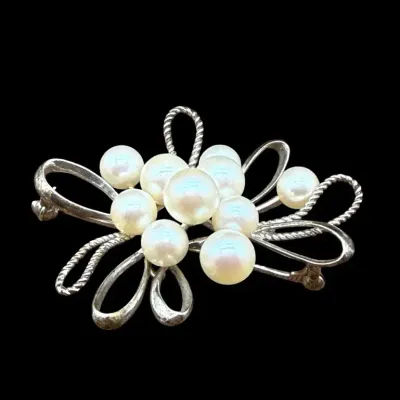 ⁠Signed Vintage Mikimoto Sterling Silver & Cultured Akoya Pearl Cluster Brooch