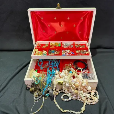 Costume Jewelry in Vintage Jewelry Box w/ Key