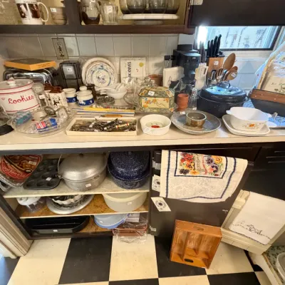 Estate sale photo