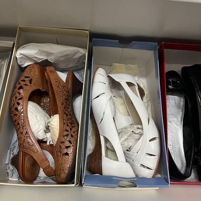 Sale Photo Thumbnail #143