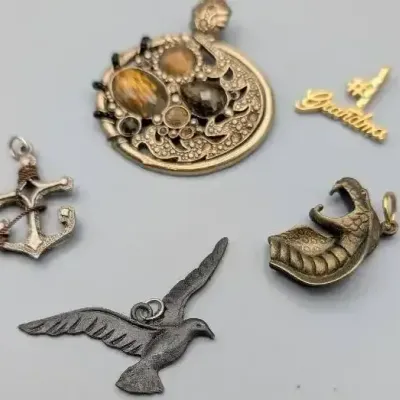 Pendant Variety