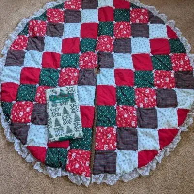 Tree Skirt and Tablecloth 