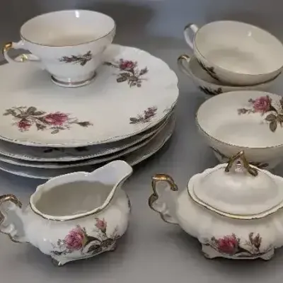 Moss Rose Luncheon Set