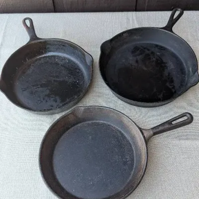 Favorite Piqua Ware Miami Cast Iron Skillet