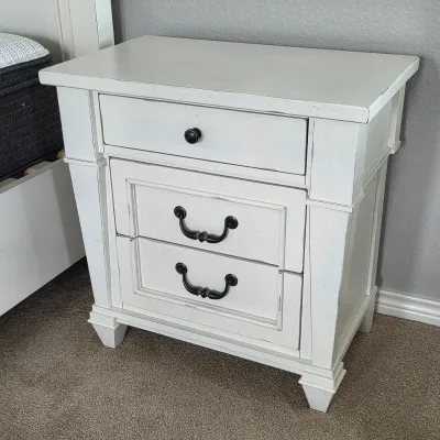 Sale Photo Thumbnail #31: Folio 21 Newport 3-Drawer Nightstand – Antique White – 29" Farmhouse Furniture