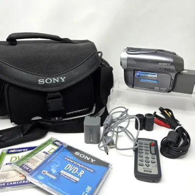 Sale Photo Thumbnail #35: Sony Handycam DCR-DVD403 3.0MP DVD Camcorder with Case, Remote & Accessories
