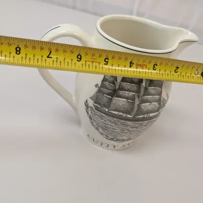 Vintage Cutty Sark Scotch Whiskey "Old White Hat" Ship 40 Oz Pub Jug Bar Pitcher