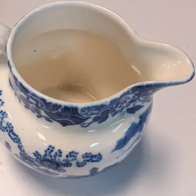 China & Pottery Bowls & Vases