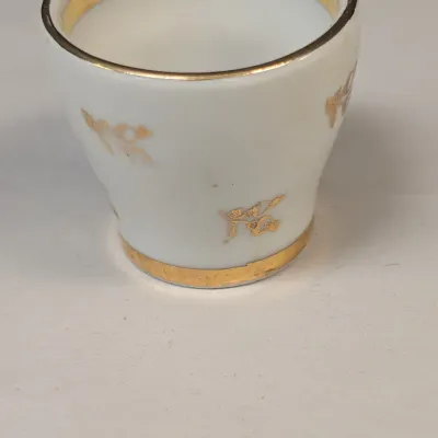 Chinese Scenic Pottery Vase & Porcelain Tea Cups