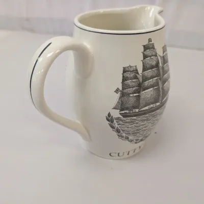 Vintage Cutty Sark Scotch Whiskey "Old White Hat" Ship 40 Oz Pub Jug Bar Pitcher