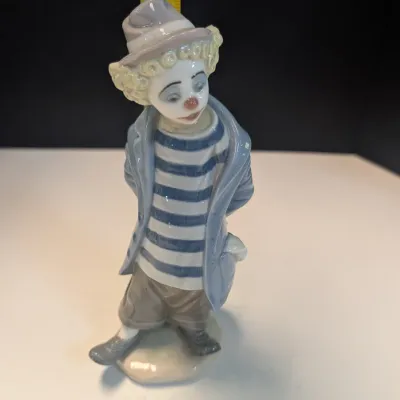 LLadro Ceramic Clown Sculpture Figurine Little Traveler Vintage Blue & White w/ Box