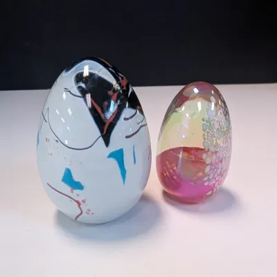 1988 Mount St. Helens Volcanic Ash Glass Egg Sculptures Signed MSH Paperweight