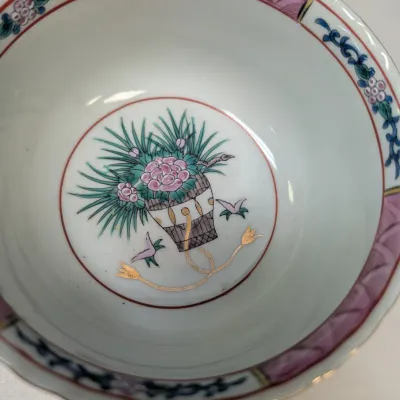 Antique Chinese Famille Style Rose Medallion Hand Painted Porcelain Bowl
