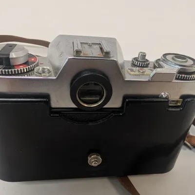 Lcarex 35S BM 35mm Camera w/ Case Untested