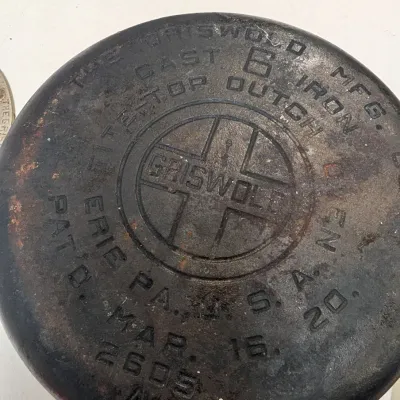 No. 6 Griswold Tite Top Dutch Oven