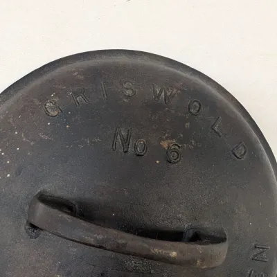 No. 6 Griswold Tite Top Dutch Oven
