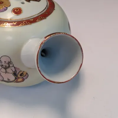 Marked On The Underside Japanese Side Handle Teapot w/ 4 Cups w/ Lids