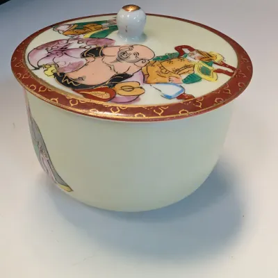 Marked On The Underside Japanese Side Handle Teapot w/ 4 Cups w/ Lids