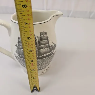 Vintage Cutty Sark Scotch Whiskey "Old White Hat" Ship 40 Oz Pub Jug Bar Pitcher