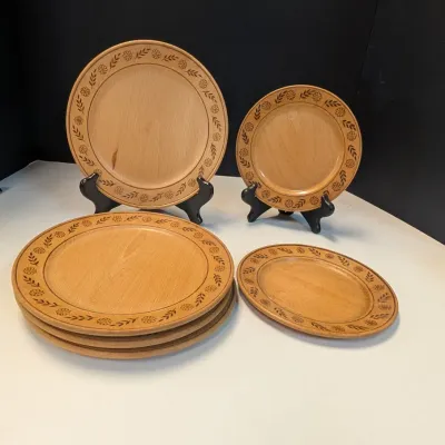 Wooden Plates w/Design On The Rim