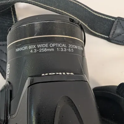 Nikon Coolpix P600 Camera w/Case Untested