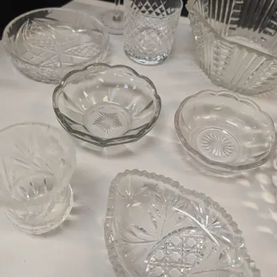 Clear Glass Dishes (All The Pieces Have A Chip Or Crack)