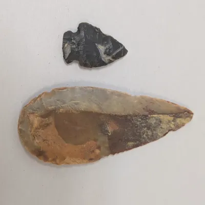 2 Knapped Stone Projectile Points / Blades - Big Sandy Scraper #3