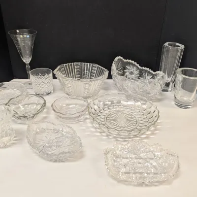 Clear Glass Dishes (All The Pieces Have A Chip Or Crack)