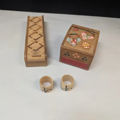 Vintage Hand Painted Made In Japan Roll Top Wooden Trinket Box With Drawer, Wood Burned Pencil Box & A Pair Of Napkin Rings