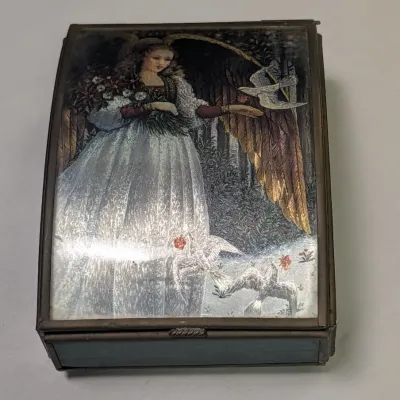 Angel & Dove Vintage Domed Cover Mirrored Bottom Green Etched Glass Jewelry Box Handcrafted