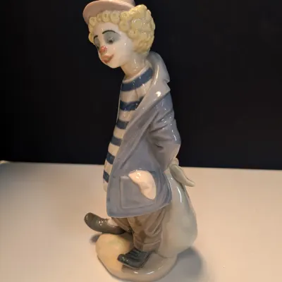 LLadro Ceramic Clown Sculpture Figurine Little Traveler Vintage Blue & White w/ Box